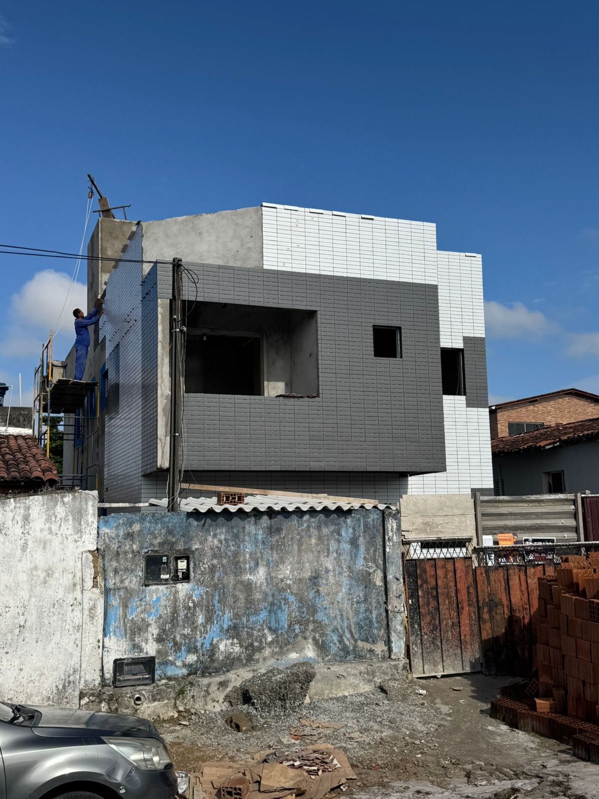 Conforto e Excelente Localização no Costa e Silva - 4